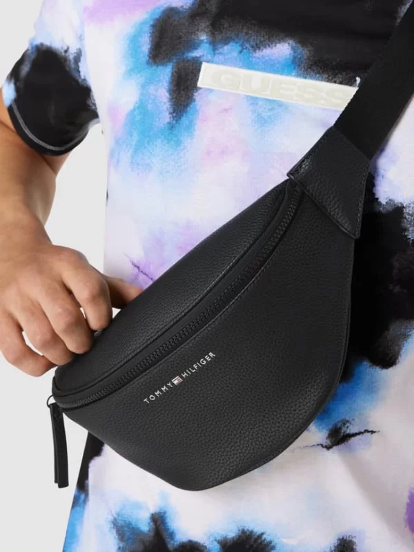 Tommy Hilfiger Bauchtasche Mit Strukturmuster – Schwarz 1