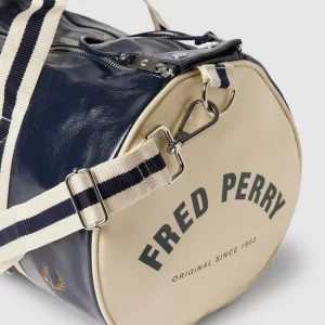 Fred Perry Duffel Bag In Leder-Optik Modell ‘CLASSIC’ – Marineblau 11