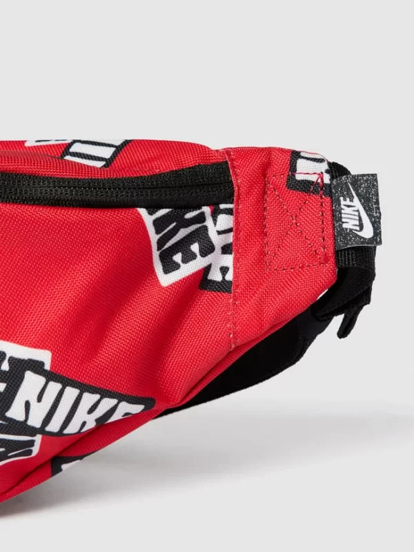 Nike Bauchtasche Mit Allover-Logo-Muster – Rot 4